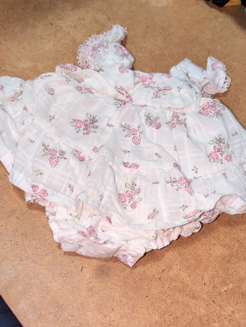 ❤️‍🔥10/$10❤️‍🔥 Baby Girls Catherine Malandrino Floral Dress Size 3-6M & Hat